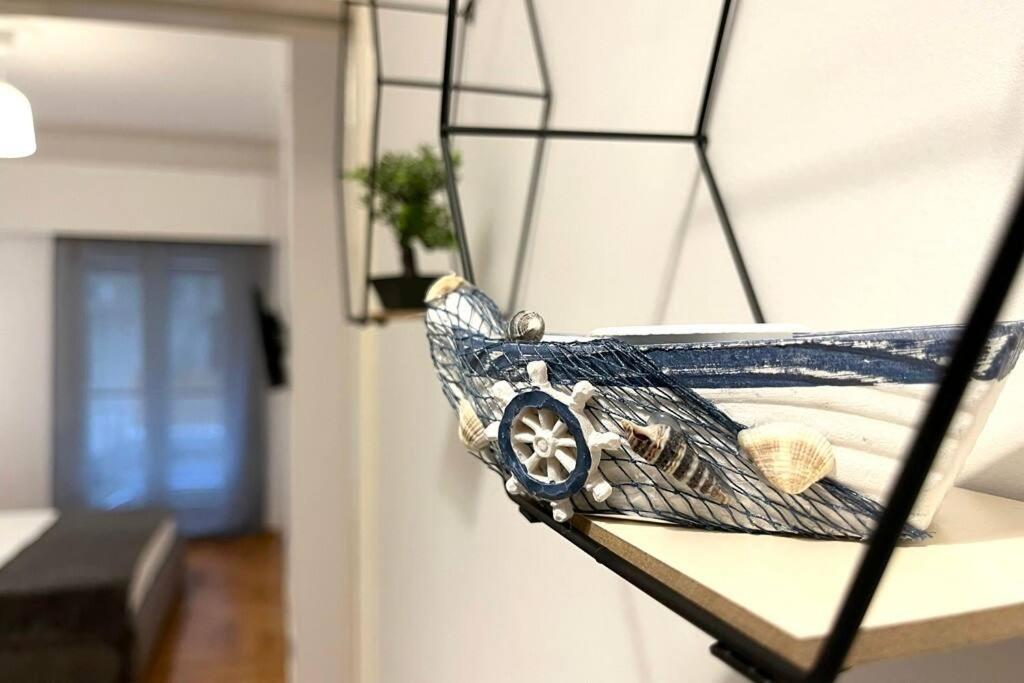 Pame Rentals - Ideal For 2 In Pagrati Atenas Exterior foto