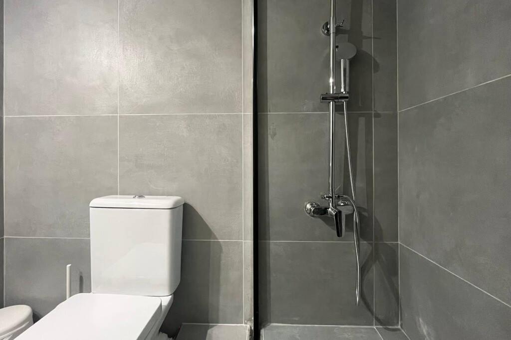 Pame Rentals - Ideal For 2 In Pagrati Atenas Exterior foto