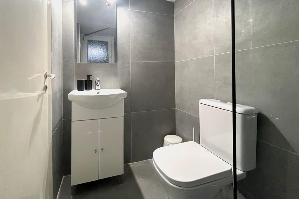 Pame Rentals - Ideal For 2 In Pagrati Atenas Exterior foto